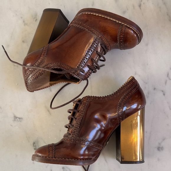 Dolce & Gabbana Block Heel Saddle Shoes - Picture 3 of 9